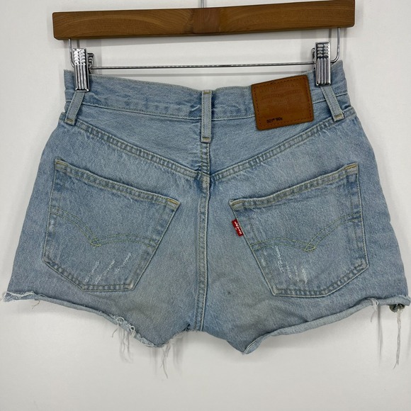 Levi's 501‎ 90's Denim Shorts Women's Size 24 Blue Distressed Light Wash - Picture 7 of 16